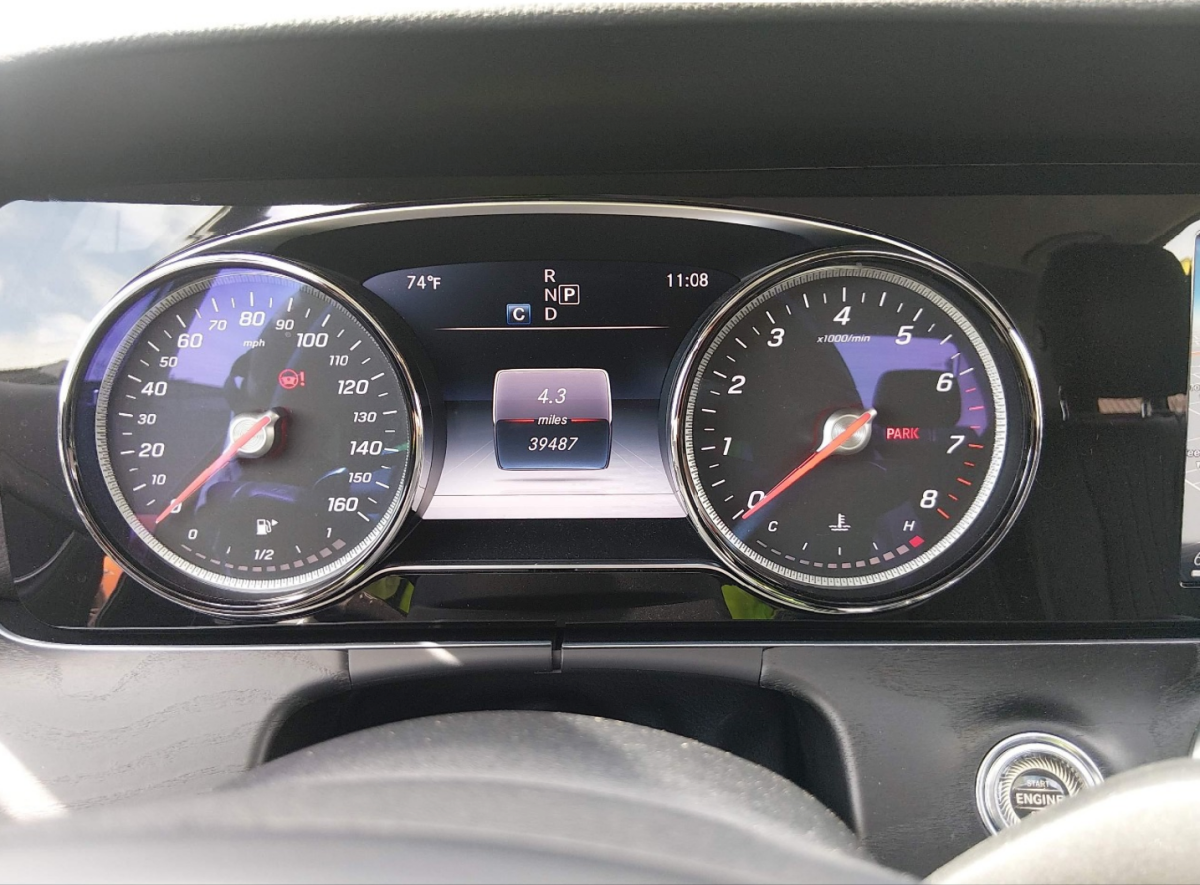 Mercedes-Benz E 300